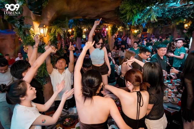 909 Lumina Garden — Garden Lounge tại Quận 5, ảnh 9