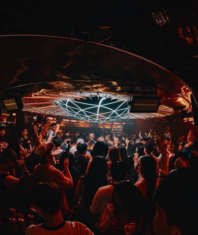 Astrix Saigon — Lounge Club tại Quận 1, ảnh 8