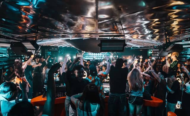 Astrix Saigon — Lounge Club tại Quận 1, ảnh 9