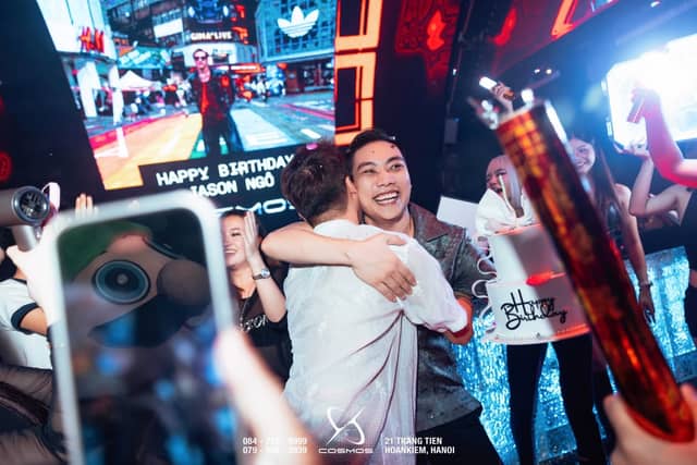 Cosmos Club — Nightclub tại Hoàn Kiếm, ảnh 3