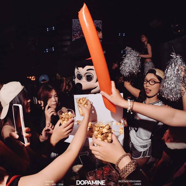 Dopamine Hanoi — Lounge & Club tại Cầu Giấy, ảnh 4