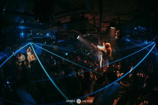 HYBRA On Top — Rooftop Lounge tại Đống Đa, ảnh 15