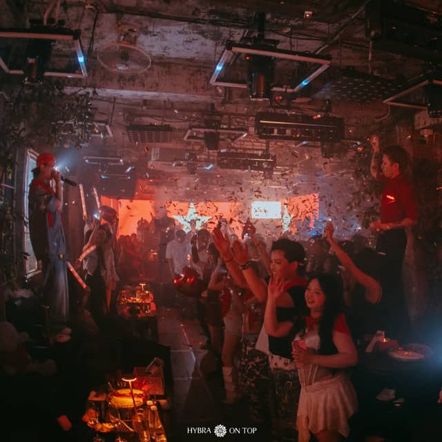 HYBRA On Top — Rooftop Lounge tại Đống Đa, ảnh 3