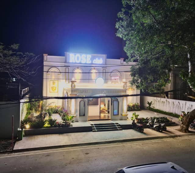 Rose Club Cát Bà — Island Club tại Cát Bà, ảnh 1