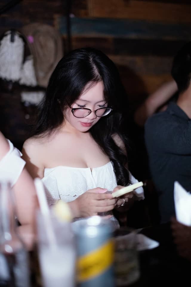 Sixsense Saloon — Saloon & Lounge tại An Biên, ảnh 10