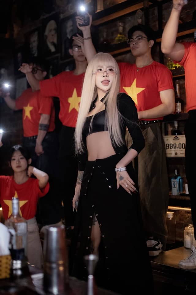 Sixsense Saloon — Saloon & Lounge tại An Biên, ảnh 13