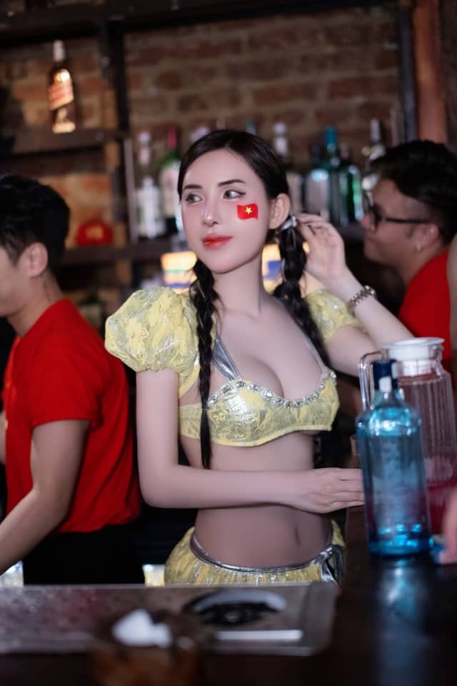 Sixsense Saloon — Saloon & Lounge tại An Biên, ảnh 4