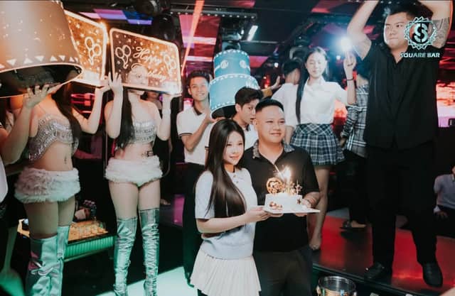 Square Bar — Bar & Lounge tại Bãi Cháy, ảnh 13