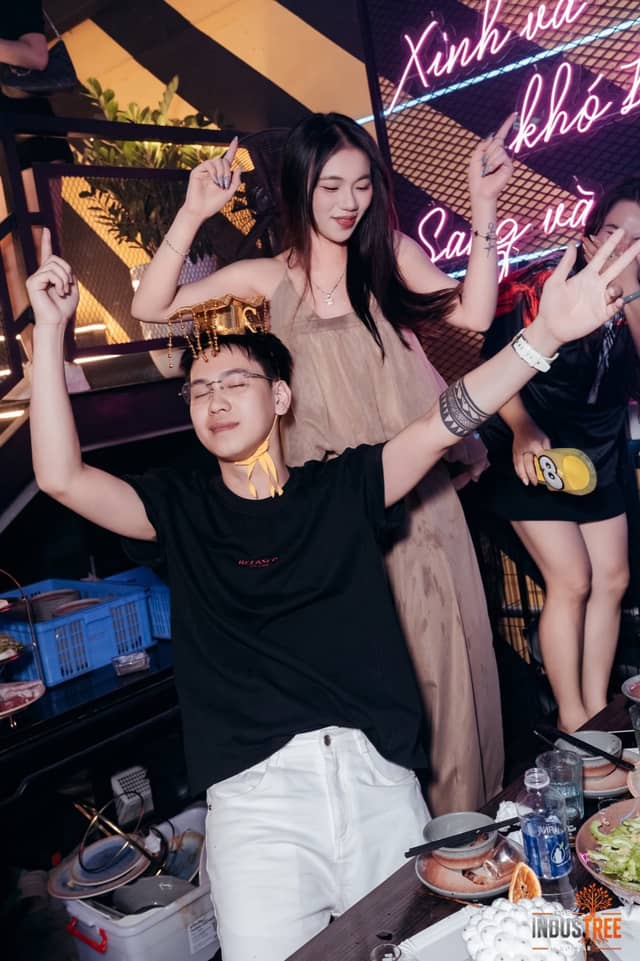 The Industree Beer Garden — Beer Garden tại Đống Đa, ảnh 13