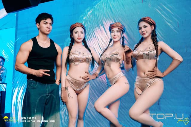 Top.U Beer Club — Beer Club & Biểu diễn tại Đống Đa, ảnh 6