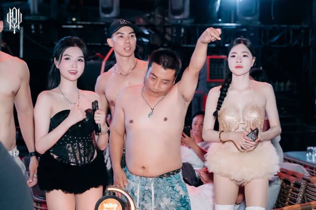 VALLEY Beach Club — Beach Club tại Bãi Cháy, ảnh 11
